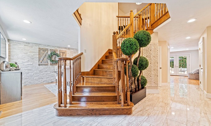 Stoughton House | Spacious luxury home, 22 min from Boston and 20 min from Gillette Stadium.