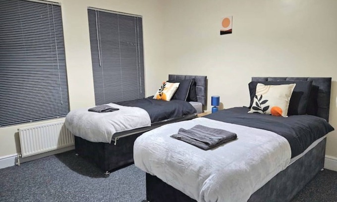Coventry House | *Spacious/Luxury/Near City Center/Free Parking*nn