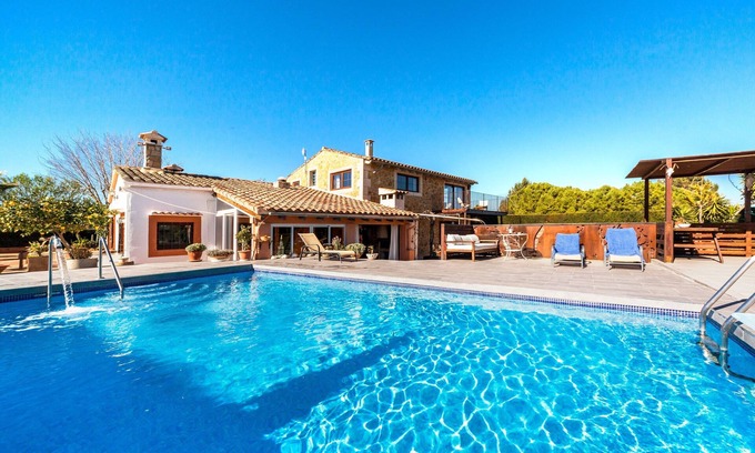 Felanitx Villa | Spacious Mallorcan Villa "Es Rafal Nostro 11" with Pool
