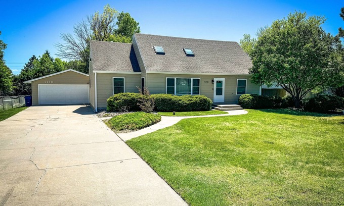 Ogallala House | Spacious Ogallala Home! 12 min to Lake McConaughy, Hunting Retreat, Dog Friendly