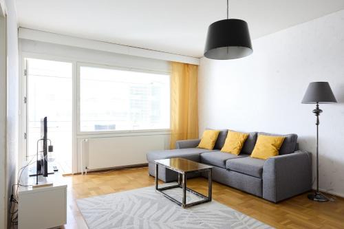 Turku Apartment | Spacious one-bedroom apartment on the River Aura