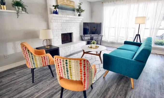 Spring Branch West House | Spacious pad 🌟 with private patio and shared pool🌟