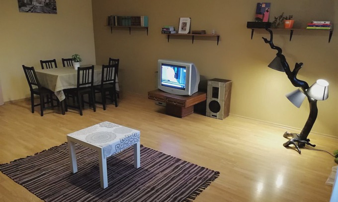 Grizinkalns Apartment | Spacious place for families or group of friends in Riga