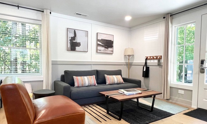 Cashiers Hotel | Spacious & Private King Suite in Cashiers Center