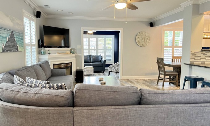 Keys Of Marsh Harbor House | Spacious Rehoboth Retreat: 2 Suites - Linens and Towels Incl, Centrally Located
