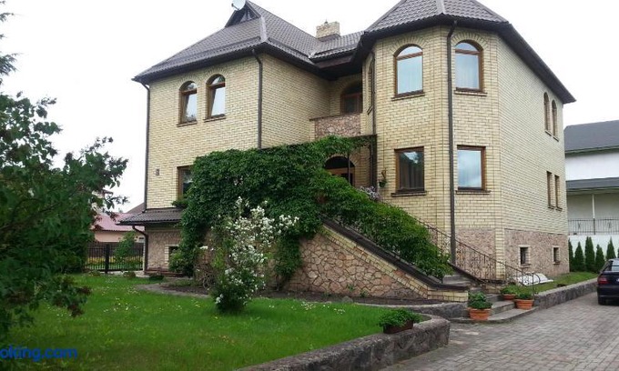 Jelgava Bed & Breakfast | Spacious rooms in peaceful Jelgava area