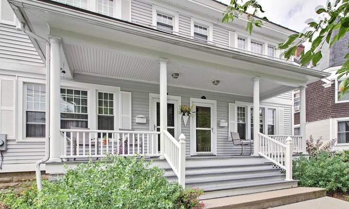 East Haven Rutland County House | Spacious Rutland Townhome w/Fire Pit- Walk to Town
