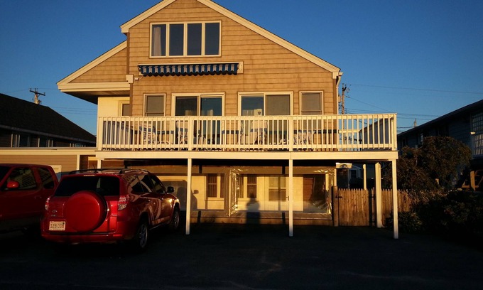 Seabrook House | Spacious Seabrook Beach Home, Breathtaking Sunsets