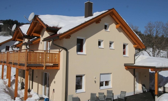 Kotschach-Mauthen Ski Chalet | Spacious semi-detached chalet in Kötschach-Mauthen/Carinthia near the ski area
