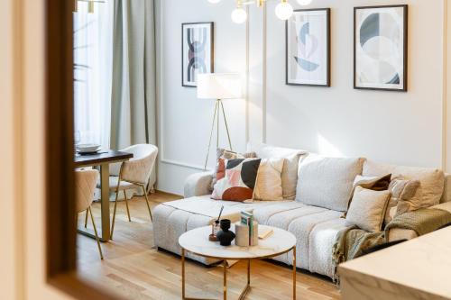 Smichov Apartment | Spacious Smíchov 2 Bedroom Apartment with Excellent Tram Connection