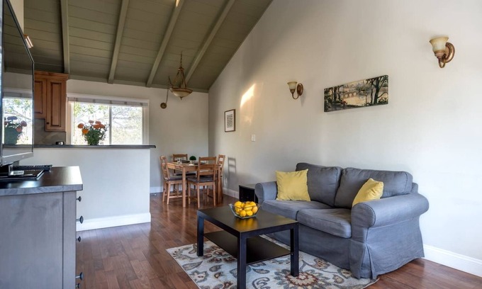 Shoreline West Apartment | Spacious, Soaring Ceilings, Near Downtown MV, GOOG