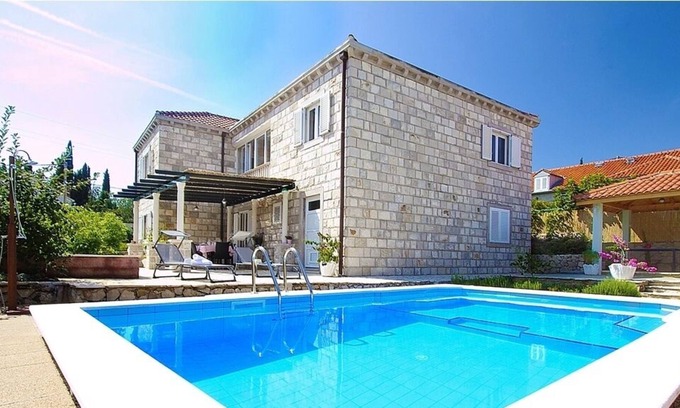 Cilipi Villa | Spacious stone villa Aquarius with private pool near Dubrovnik
