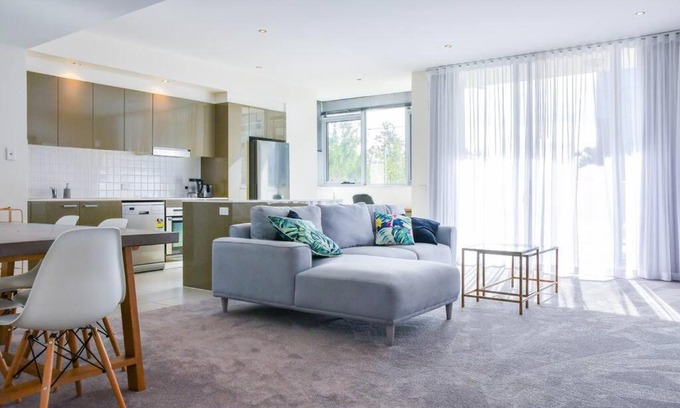 City West Apartment | Spacious sun-drenched apartment, centrally located