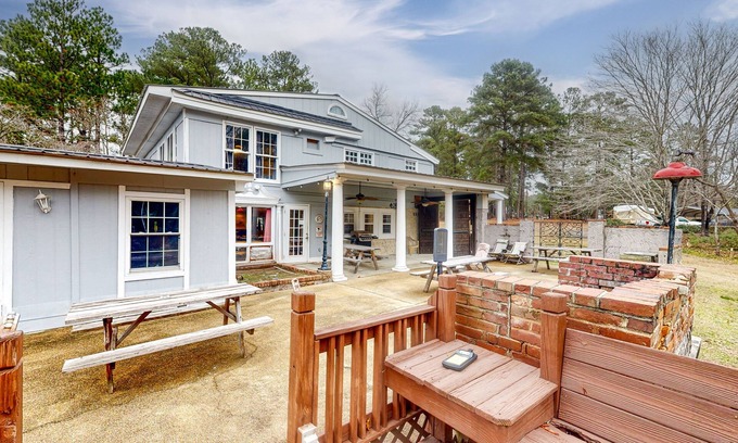 Hartsville House | Spacious & sunlit lakefront home with generous deck, fire pit, & views - dogs ok