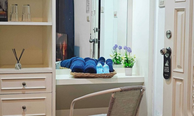 Chidlom Hotel | Spacious 5-bedroom hotel with WiFi, AC in delightful Krung Thep Maha Nakhon