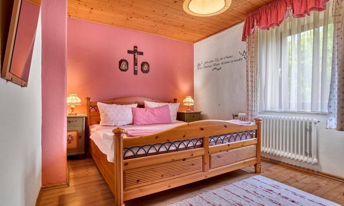 Stadlern Apartment | Spacious vacation apartment* with 2 bedrooms and balcony