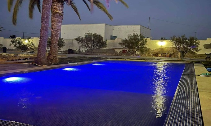 El Menzah House | Spacious villa 6-bedroom chateau in kerkennah