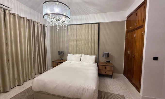 Ville Nouvelle Villa | Spacious villa ideal for large families, close to city centre and local shops