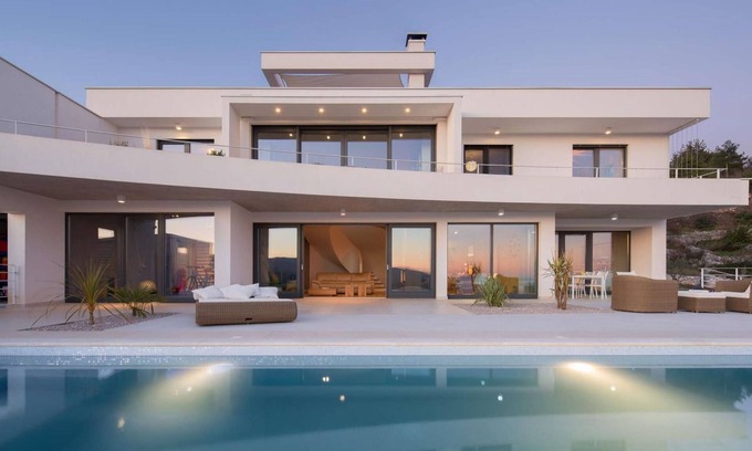 Rabac House | Spacious Villa with Pool