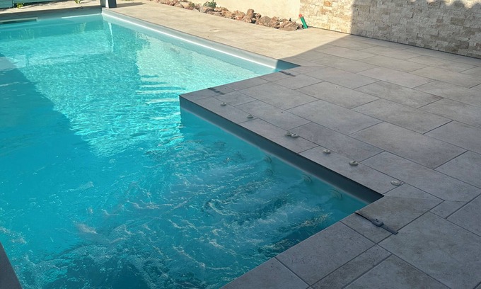 Sete House | Spacious villa with terrace, swimming pool & easy access to beaches and center of Sète