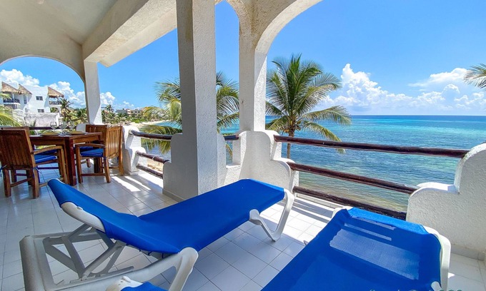 Akumal Condo | Spacious with beautiful upper level views of Half Moon Bay!