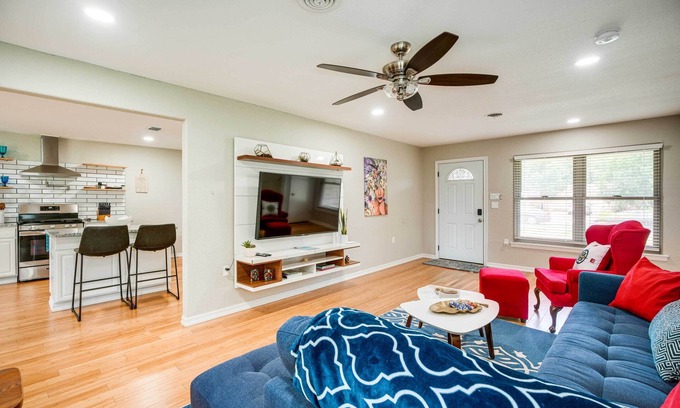 Shearer Hills - Ridgeview House | Spacious Yard: Pet-Friendly Home in San Antonio!