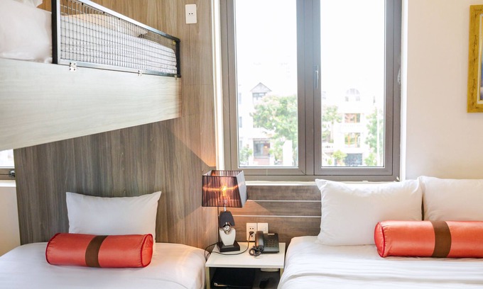 An Hai Đong Hotel | SPACIOUS YET COZY STUDIO AT ARIEL, NICE GARDEN, BEACH AREA, with BREAKFAST
