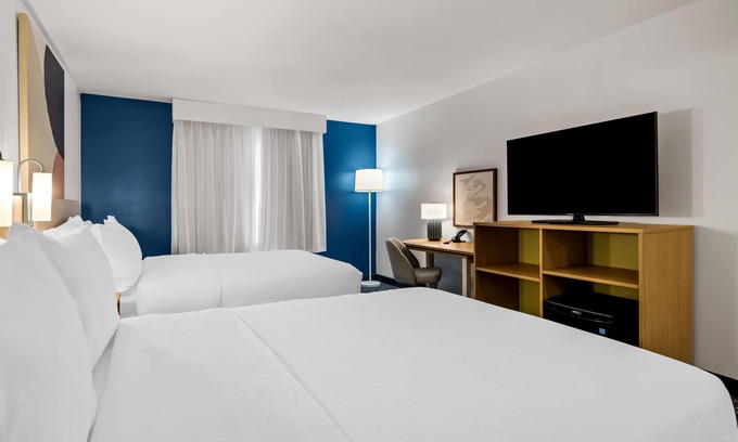 Merrillville Hotel | Spark by Hilton Merrillville