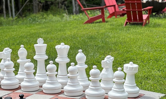Denver Cabin | Sparkling Private Cabin, Hot Tub, Firepit, Giant Chess Set, Early Check-In!