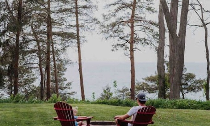 Plympton-Wyoming Cottage | Sparks Waterfront Cottages- Blue Point Bay