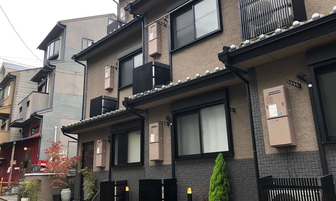 Sannenzaka Ninenzaka Apartment | Special location twin room / Kyoto Kyōto