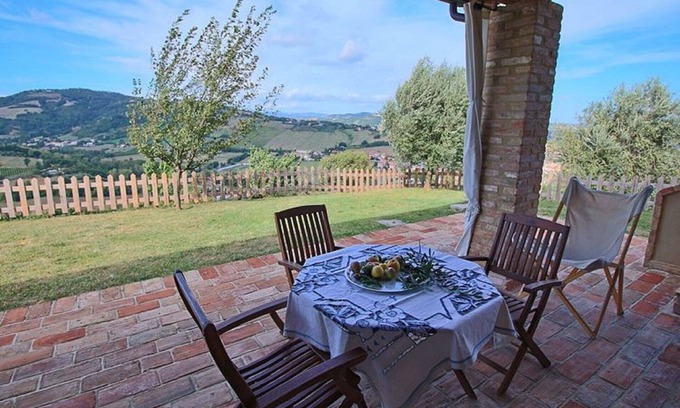 Montelabbate Apartment | Special OFFER! Delicious retreat in amazing summer country w/pool near Urbino