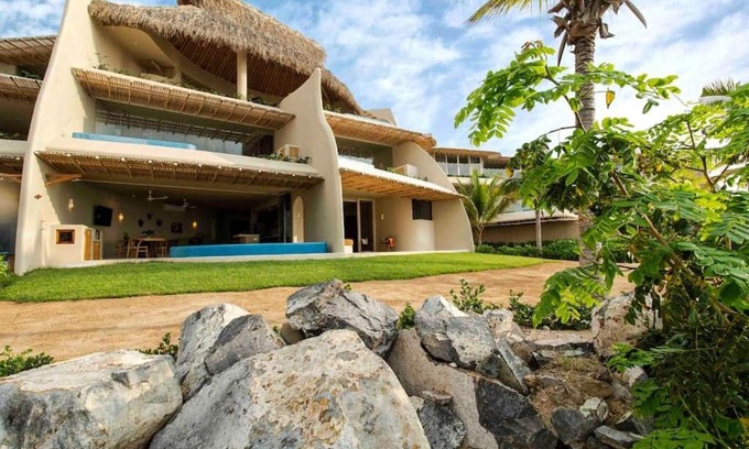 Troncones Villa | Spectacular beachfront villa