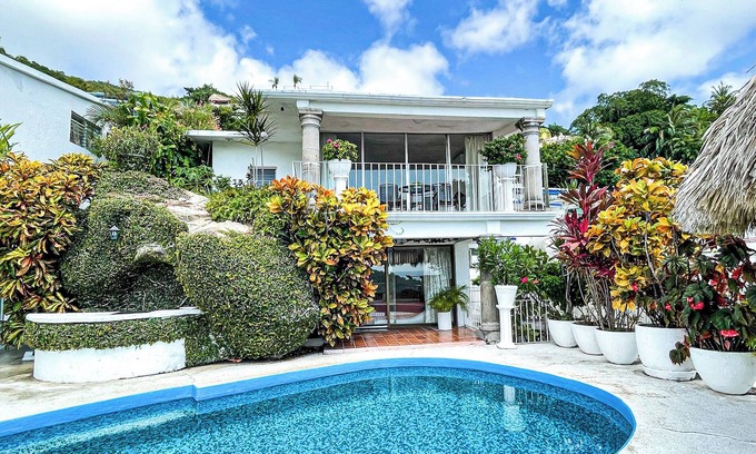 Pichilingue House | Spectacular view, private and Great service!