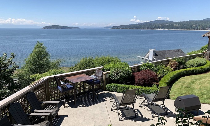 Selma Park Apartment | Spectacular Ocean View Suite with beach access