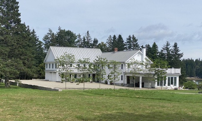 Deer Isle House | Spectacular Salt Water Farm on Penobscot Bay