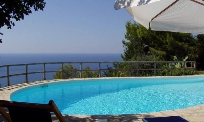 Anacapri Cottage | Spectacular sea views and salt water swimming pool on Capri