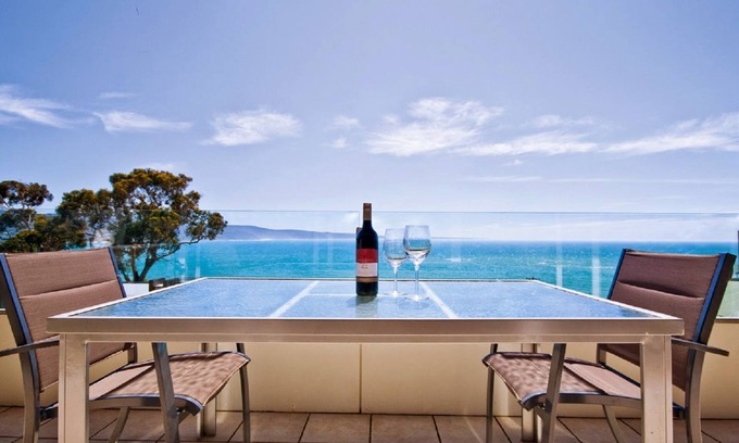 Lorne Apartment | Spectacular Views Apartment: Bay Panorama