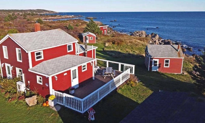 Sampson Cove House | Spectacularly situated on the beach on the cliffs of Cape Breton with private beach
