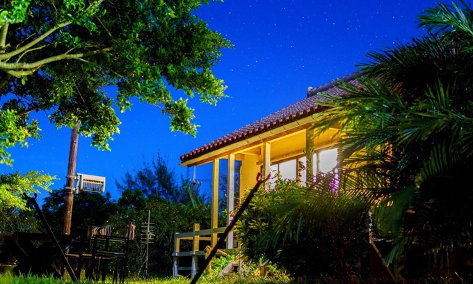 Taketomi-jima Taketomi-cho House | Spend a luxurious time in the living room where yo/Ishigaki Okinawa