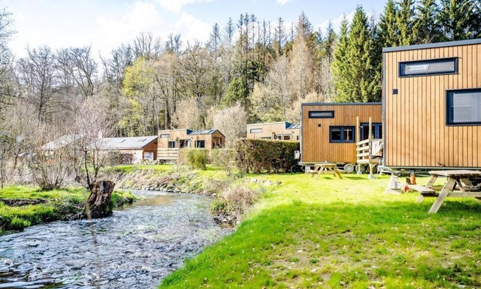 Smuid House | Spend the night in the middle of the Ardennes in your own Laidback Cabin!