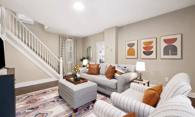 Detroit - Shoreway House | Spice of Life: CLE Oasis