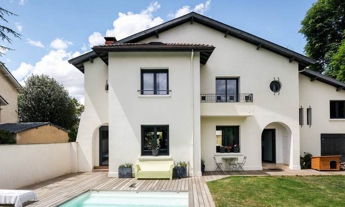 Sainte-Foy-les-Lyon House | Splendid villa- swimming pool- 10mn from Bellecour