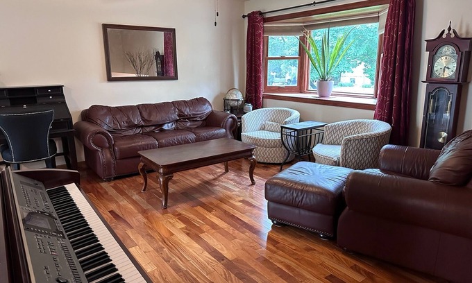 Shakopee House | Split-Level Simplicity in Shakopee - a simple home away from home.