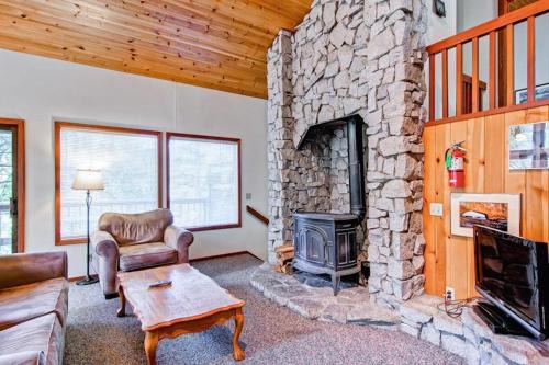 Yosemite West House | Sport Chalet