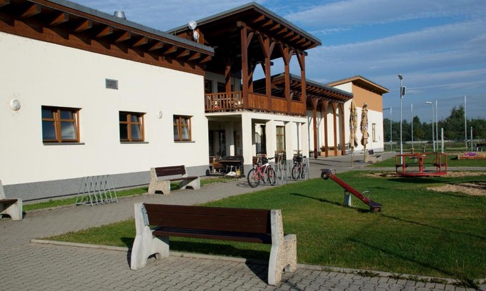 Horni Pocaply House | Sportovní areál Horní Počaply