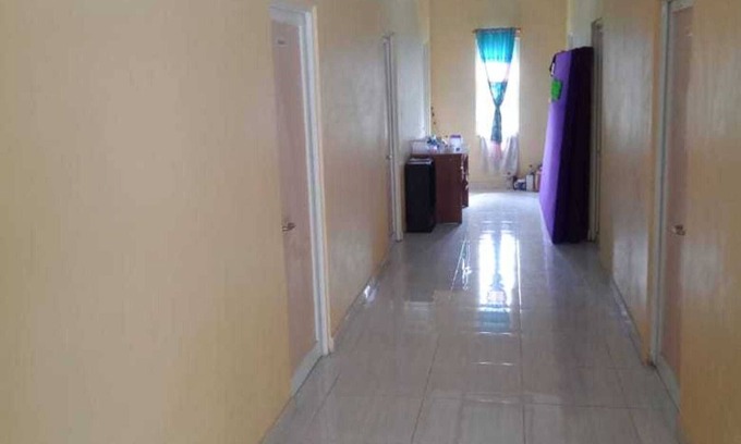 West Pesisir Hotel | SPOT ON 91371 Wisma Nadira Near SPBU PT. Trijaya Pugung PENENGAHAN