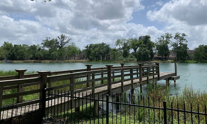 Missouri City House | Spring break in Houston - Lakefront house with own dock