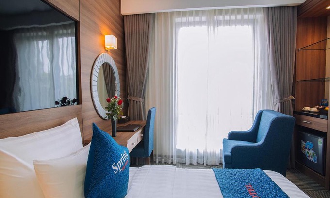 Dich Vong Hau Hotel | Spring Hotel Hanoi