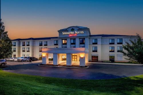 Hummelstown Hotel | SpringHill Suites by Marriott Hershey Near The Park